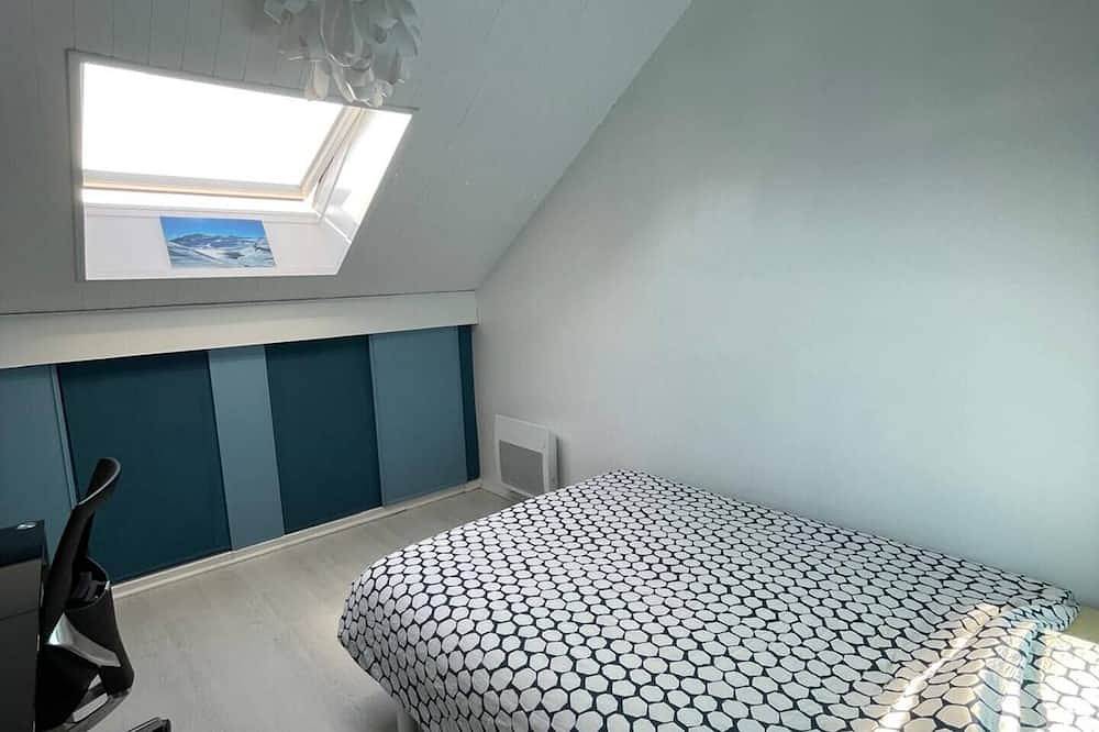 Ganze Wohnung, Bright duplex with terrace and lake view – Brison-Saint-Innocent in Brison-Saint-Innocent, Chambéry und Umgebung
