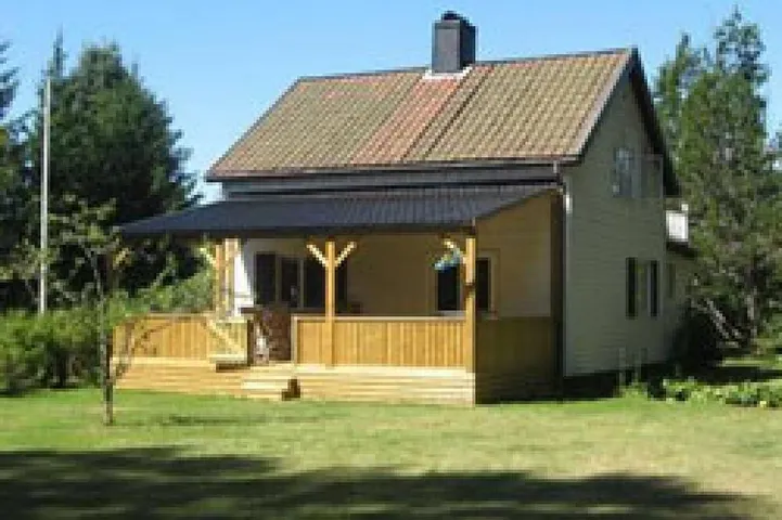Ferienhaus für 8 Personen, mit Balkon und Garten - 1