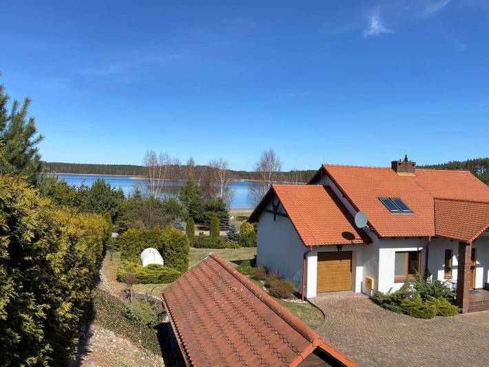 Ferienhaus für 11 Personen, mit Garten und Terrasse sowie Seeblick und Ausblick, mit Haustier