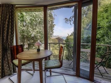 Holiday Home for 2 People in Lyme Regis, England, Photo 4