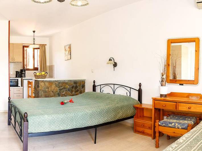 Location de vacances pour 3 personnes, avec Balcon/Terrasse ainsi que Jardin et Vue à Agios Nikolaos - 4