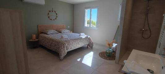 Gîte pour 6 personnes, avec terrasse et jardin à Sanilhac-Sagriès