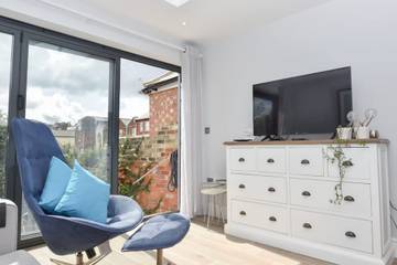 Holiday Rental for 8 People in Cowes, Isle of Wight, Photo 3