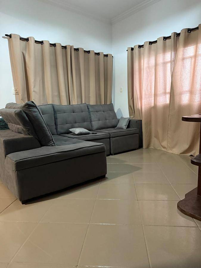 Casas e apartamentos de temporada para 28 pessoas, com balcão e piscina em Caucaia do Alto