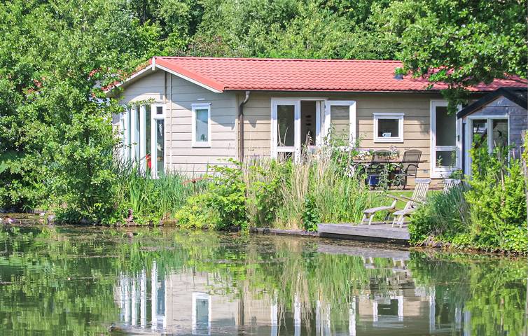 Ferienhaus für 4 Personen, mit Terrasse und Garten sowie Sauna