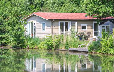 Ferienhaus für 4 Personen, mit Terrasse und Garten in Friesland