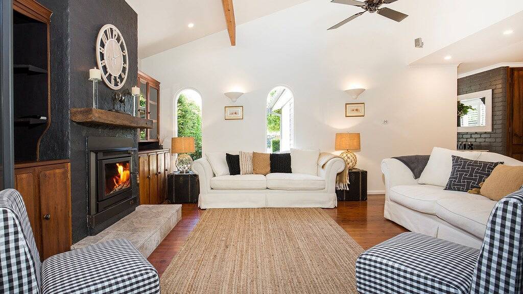 Mulberry House - Pet Friendly with Swimming Pool in Berry (NSW), New South Wales