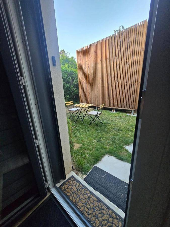 Gîte pour 2 personnes, avec vue et jardin à Saint-Gratien - 4