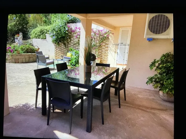 Apartamento de vacaciones para 4 personas, con terraza además de piscina y jardín - 1