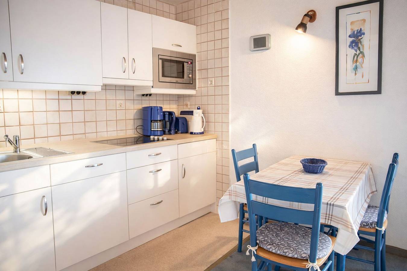 Ganze Wohnung, Ferienwohnung Spiekeroog nahe Strand mit Balkon, Wlan und Parkplatz in Horumersiel, Wangerland
