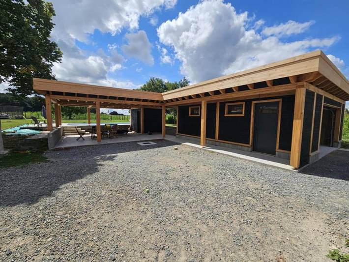 Location de vacances pour 9 personnes, avec jardin ainsi que terrasse et piscine à Laigné-en-Belin - 3