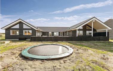 Ferienhaus für 20 Personen, mit Terrasse und Whirlpool sowie Sauna und Pool in Vorupør