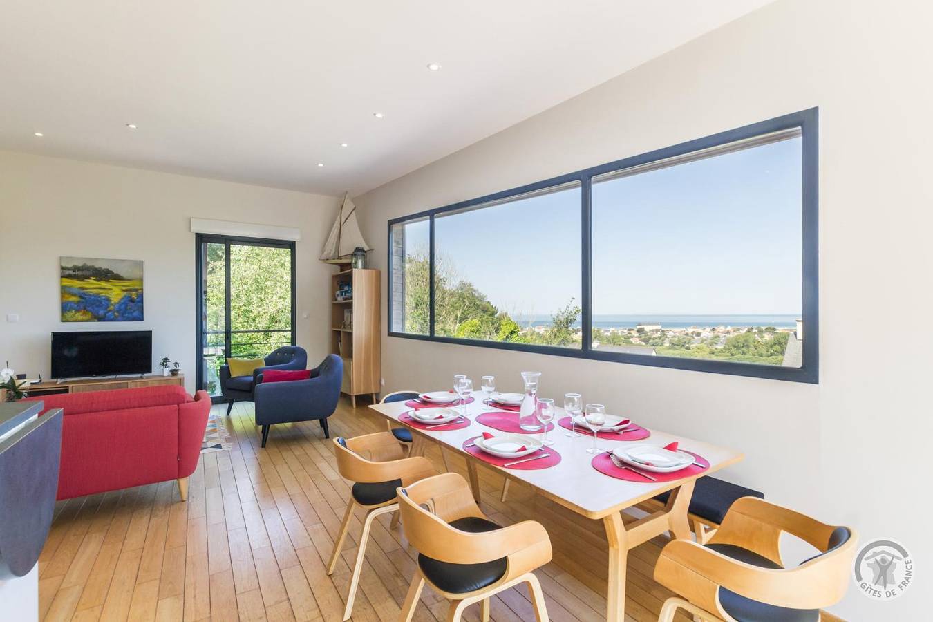 Belharra in Siouville-Hague, Côte de la Déroute