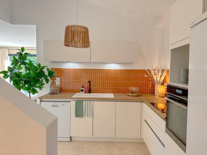 Location de vacances pour 4 personnes, avec Terrasse ainsi que Jardin et Vue à Puget-Ville - 2