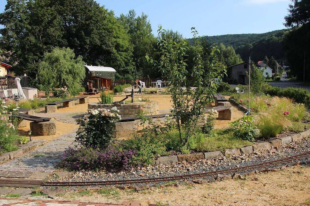 Ganze Wohnung, Kulturbahnhof Helm - Historischer Bahn-Waggon, 2 Schlafräume in Bad Gottleuba-Berggießhübel, Elbsandsteingebirge