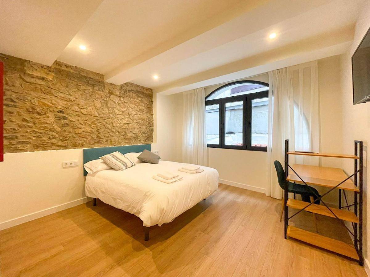 Double Room in Oviedo, Cordillera Cantábrica