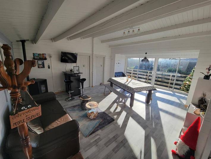 Location de vacances pour 6 personnes, avec vue ainsi que jardin et vue sur le lac à Seilhac - 4