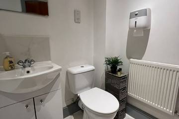 Apartment for 4 People in Northampton, Northamptonshire, Photo 4