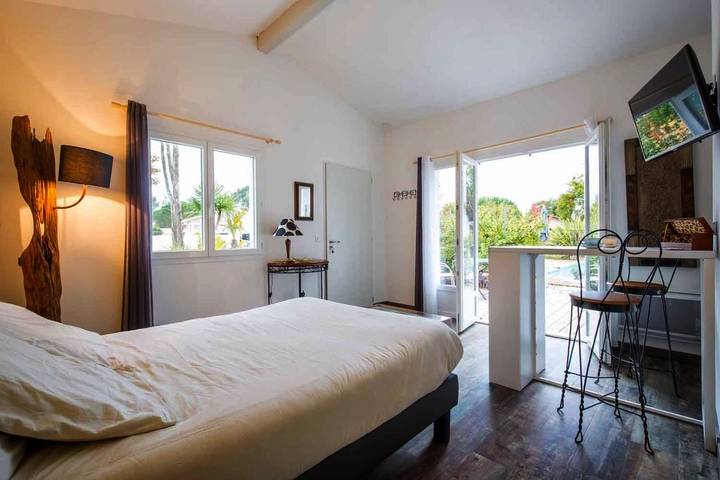 Chambre d’hôte pour 3 personnes, avec piscine ainsi que jacuzzi et jardin à Andernos-les-Bains - 3