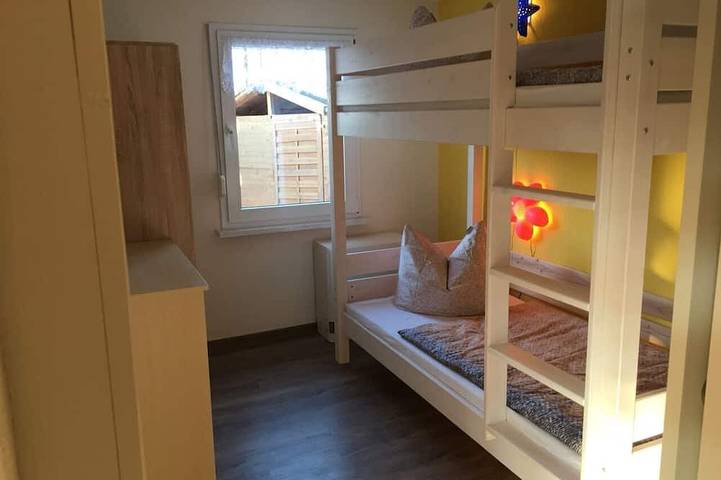 Ferienhaus für 4 Personen, mit Balkon und Garten in Zislow - 4