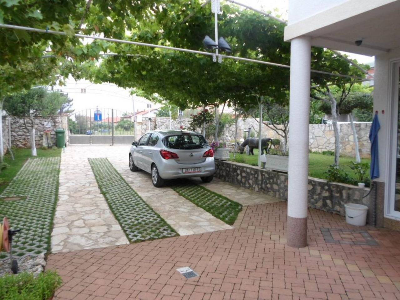 Geheel appartement, Apartments with parking space Nin, Zadar - 14460 in Nin, Zadar