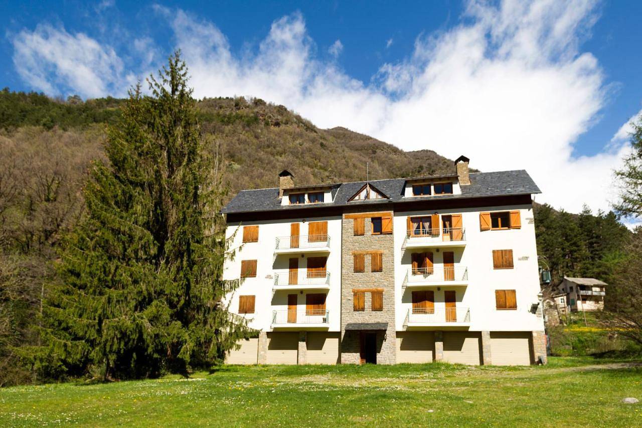 One-Bedroom Deluxe Apartment in Torre de Capdella, Pirineo Catalan