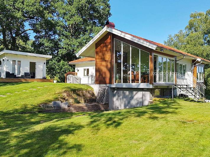 Ferienhaus für 7 Personen, mit Sauna und Seeblick - 1