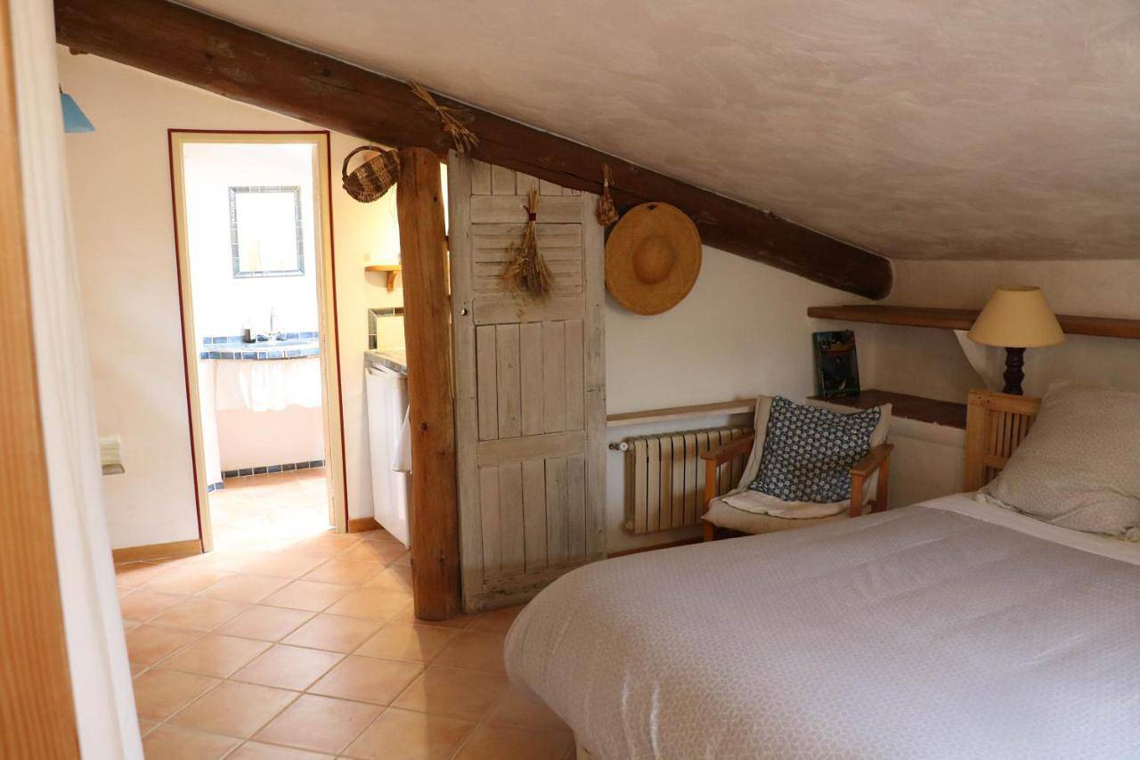 Le clos des collines in Saint-Martin-de-Brômes, Alpes-de-Haute-Provence