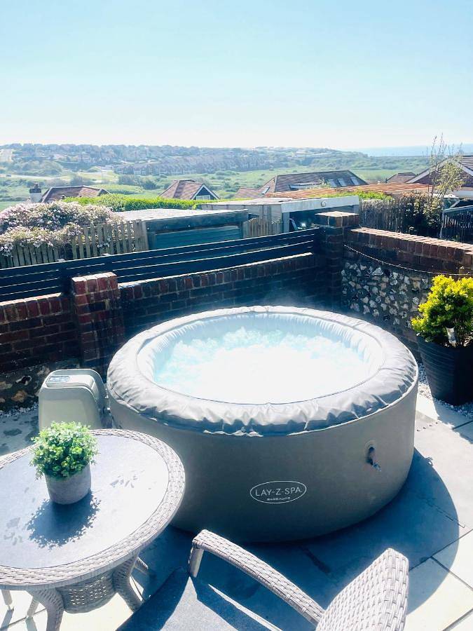 Entire apartment, Studio with Sofa Bed in Seaford, East Sussex
