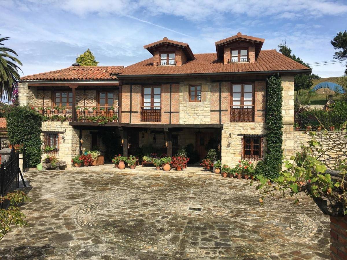 Casa Los Laureles in Hinojedo, Suances