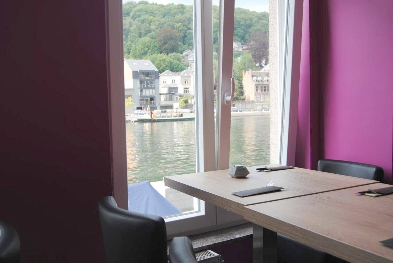 L'Inattendu "sur la croisette" Dinant centre in Dinant, Regio Namur