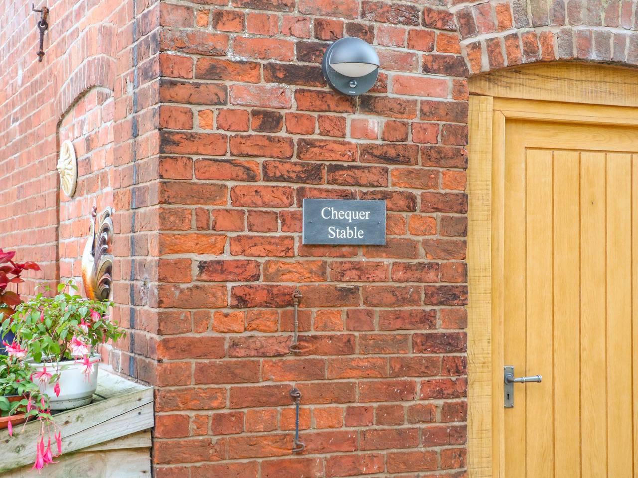 Chequer Stable in Smallwood, Cheshire East