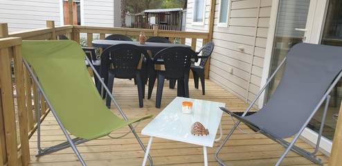 Camping pour 6 personnes, avec piscine et terrasse, adapté aux familles à Saint-Cyprien