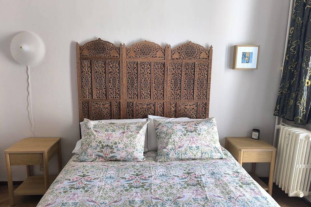 Entire apartment, Newly Renovated Apartment in Saint-Josse-ten-Noode, Brussels region