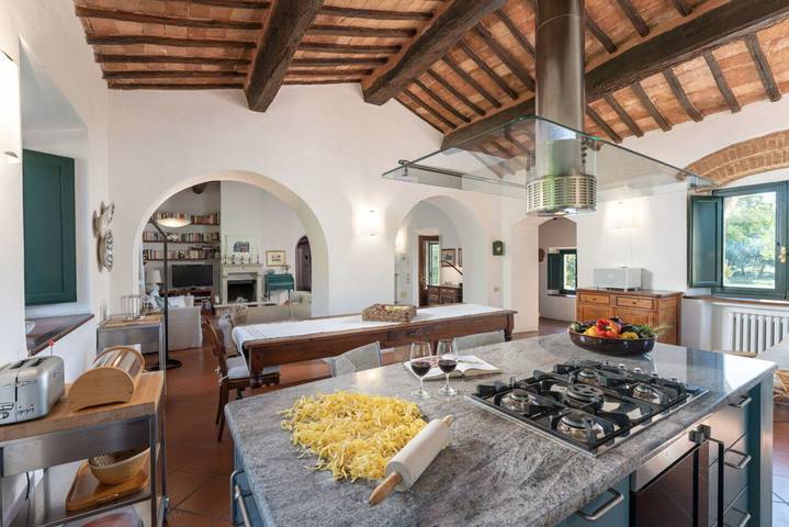Casale del Timignano, Private Villa with Huge Garden and Pool in Colle di Val d'Elsa, Siena e dintorni