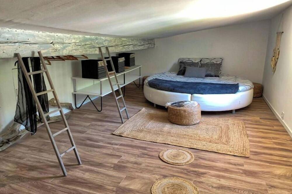 The Loft Factory 4 Bedrooms Garonne View + Garden in Lormont, Bordeaux region