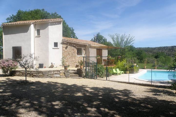 Location de vacances pour 7 personnes, avec Terrasse et Jardin à Saint-Brès