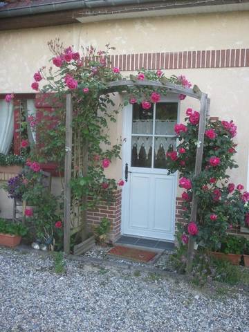 Cottage pour 2 personnes, avec jardin et terrasse à Woignarue