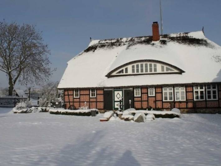 Ferienwohnung für 4 Personen, mit Seeblick und Terrasse sowie Garten, kinderfreundlich in Middelhagen