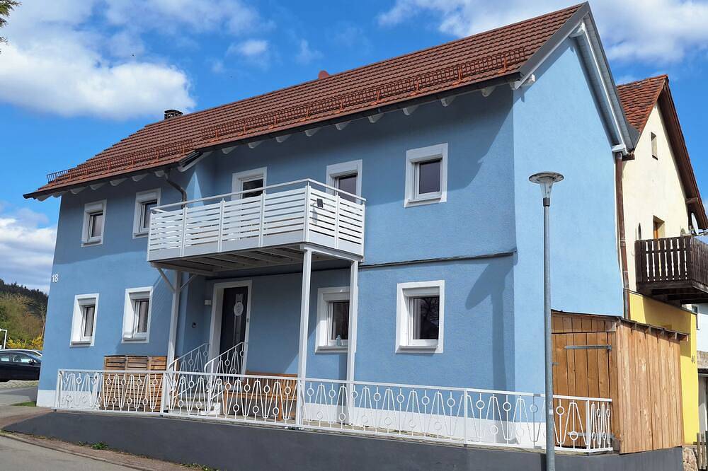 Stauf Cottage - Ferienhaus mit Burgblick in Donaustauf, Ostbayern