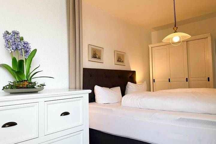 Ganze Wohnung, Weller - Moin Moin und Willkommen im Appartement \"Weller\". in Wenningstedt, Sylt