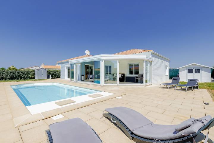 Location de vacances pour 6 personnes, avec jardin et terrasse à Le Fenouiller