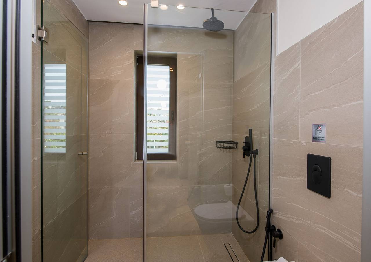 Almi-Cove Hilltop Villa I in Almyrida, Vámos