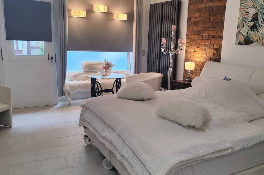 Ganze Wohnung, 30 qm Loft Altstadt Oberurselmitten in der historischen Altstadt Oberursel in Oberursel (Taunus), Hochtaunuskreis