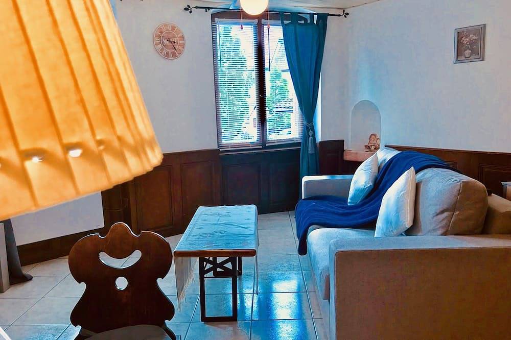 Appartement entier, Studio Gredel - vue sur la montagne in Ammerschwihr, Parc naturel régional des Ballons des Vosges