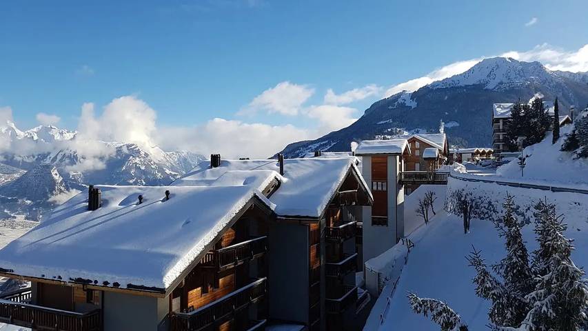 Appartement voor 9 personen, met balkon en zwembad in Veysonnaz