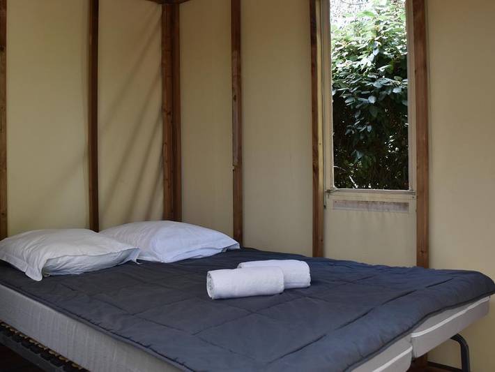 Camping U Libecciu - Tente en toile et en bois 4 personnes - Maori 2 pièces 4 personnes in Calvi, Région de Calvi