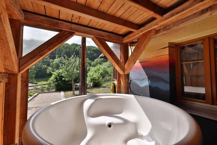 Chalet pour 7 personnes, avec sauna et terrasse ainsi que jardin et jacuzzi dans le Haut-Rhin - 4