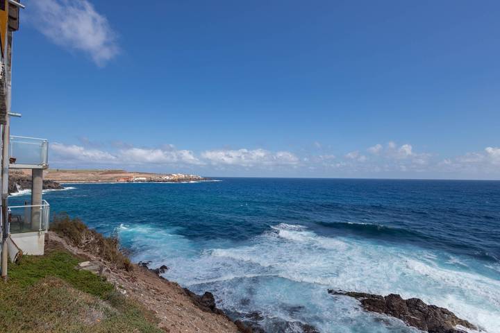 Ganzes Studio, PentHouse Loft - Terrace & Natural Pool in Playa Punta del Clavo (Gáldar), Gáldar