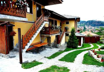 Maison d’hôte pour 2 personnes, avec terrasse ainsi que vue et jardin à Koprivchtitsa